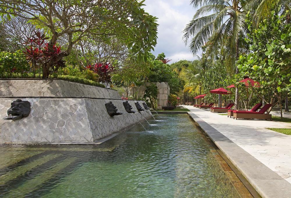 Mustika Yogyakarta Resort And Spa Maguwo Esterno foto