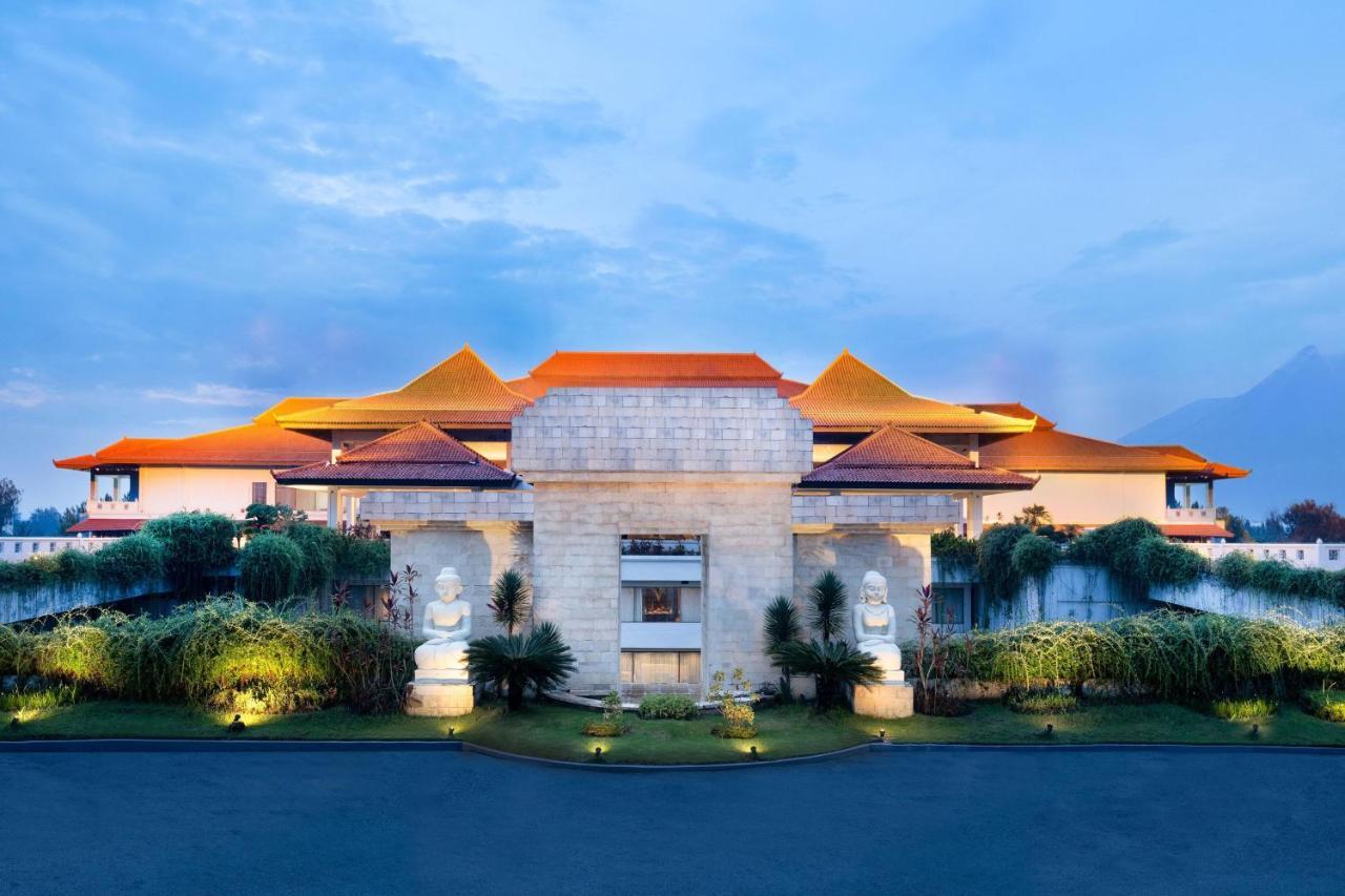 Mustika Yogyakarta Resort And Spa Maguwo Esterno foto