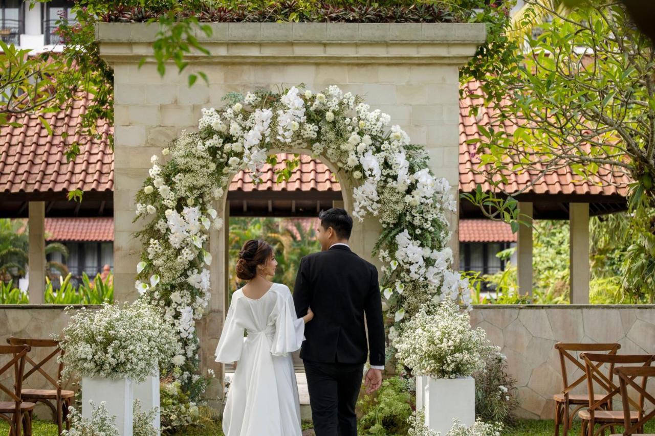 Mustika Yogyakarta Resort And Spa Maguwo Esterno foto
