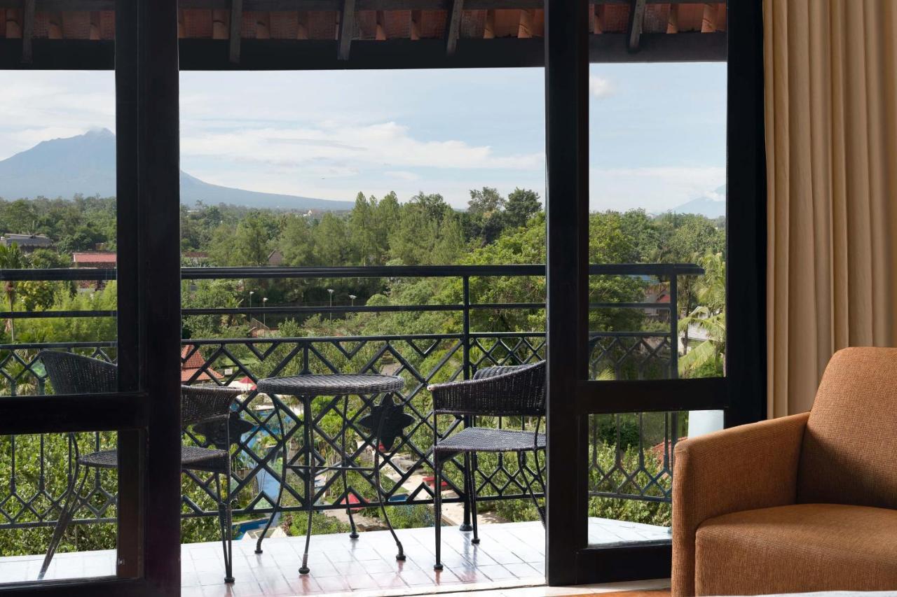 Mustika Yogyakarta Resort And Spa Maguwo Esterno foto