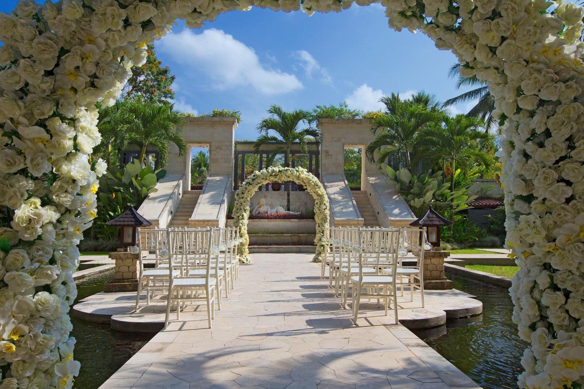 Mustika Yogyakarta Resort And Spa Maguwo Esterno foto
